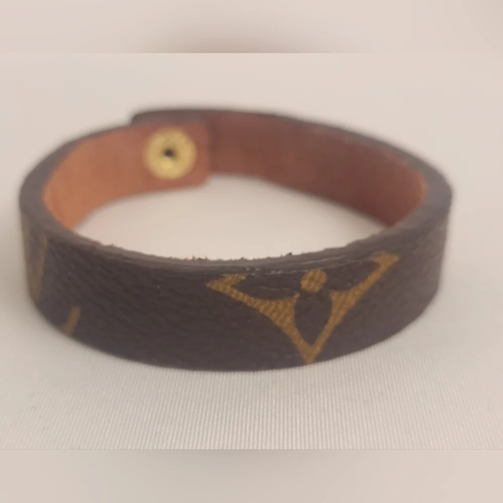 Louis Vuitton Brown Monogram Canvas Pebble Leather Bracelet - Picture 4 of 7